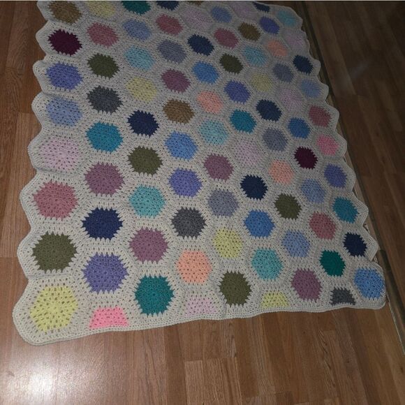 Antique Crocheted Granny Square Afghan Throw 60x76 - Picture 2 of 5